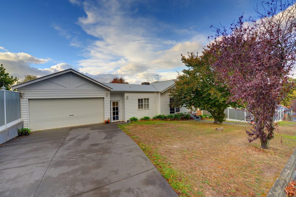 The Bohemian Art Studio Creswick Exterior photo
